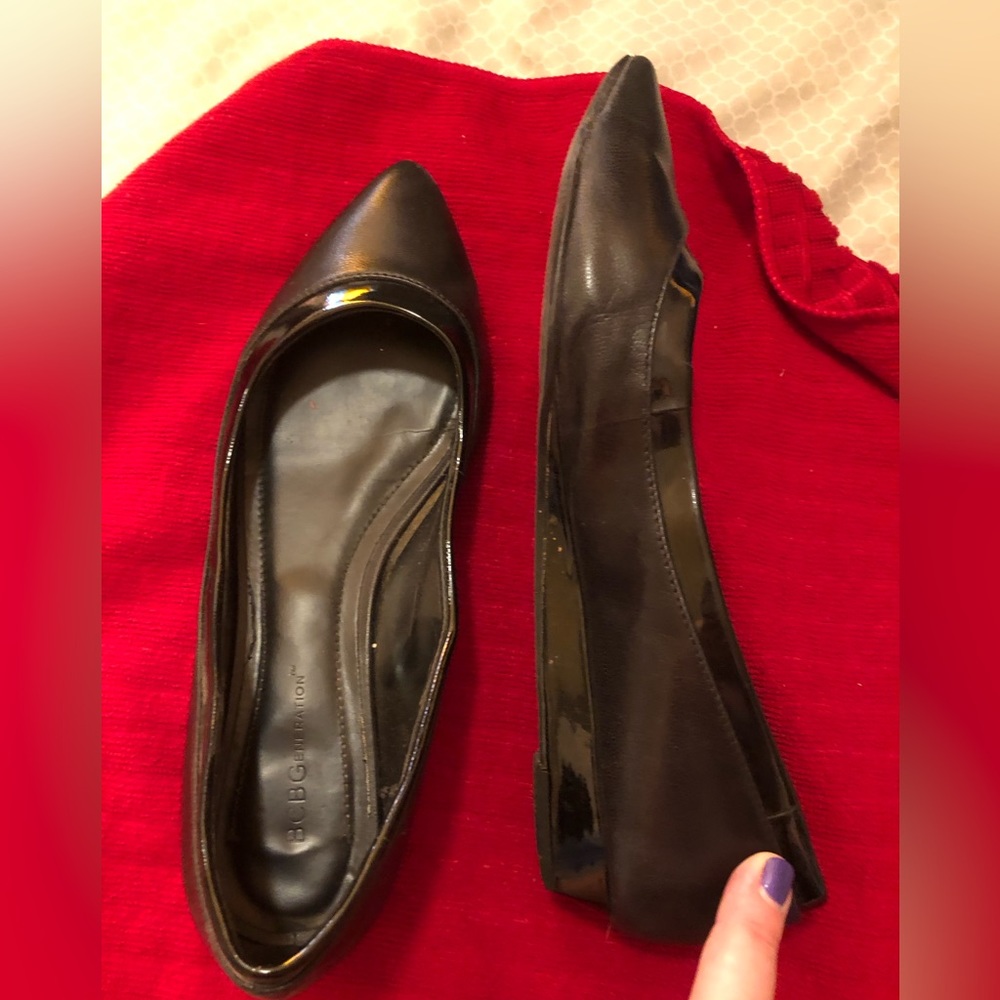 BCBG short wedges size 8 black